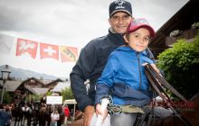 Marcelo Pascual and his son at the parade he is playing for team Banque Eric Sturdza 